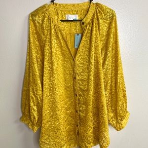 NWT Anthropologie+ Cute gold blouse!